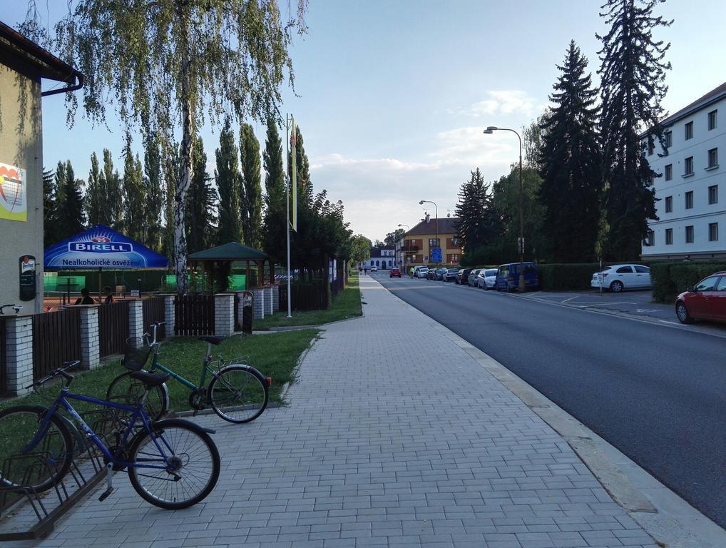 Penzion Tenis Podebrady Ngoại thất bức ảnh