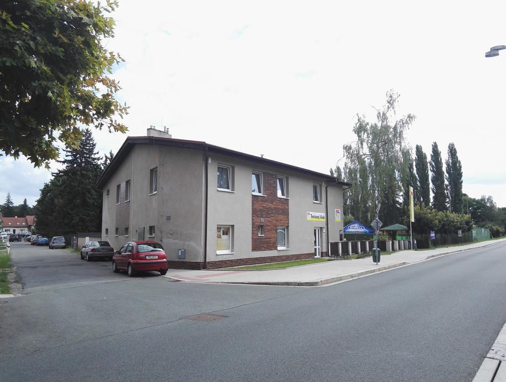 Penzion Tenis Podebrady Ngoại thất bức ảnh